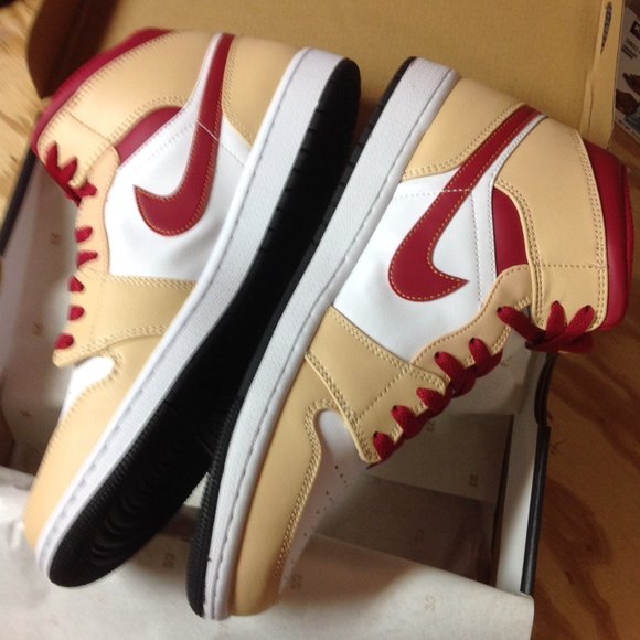 Air Jordan 1 Mid Men's White/Red/Curry Sneakers - USA Size:11.5 - New in Box - Picture 3 of 11